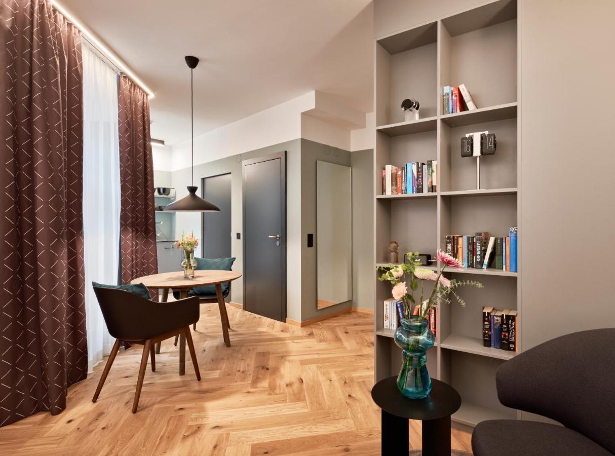 Urbanauts Fillgrader Aparthotel
