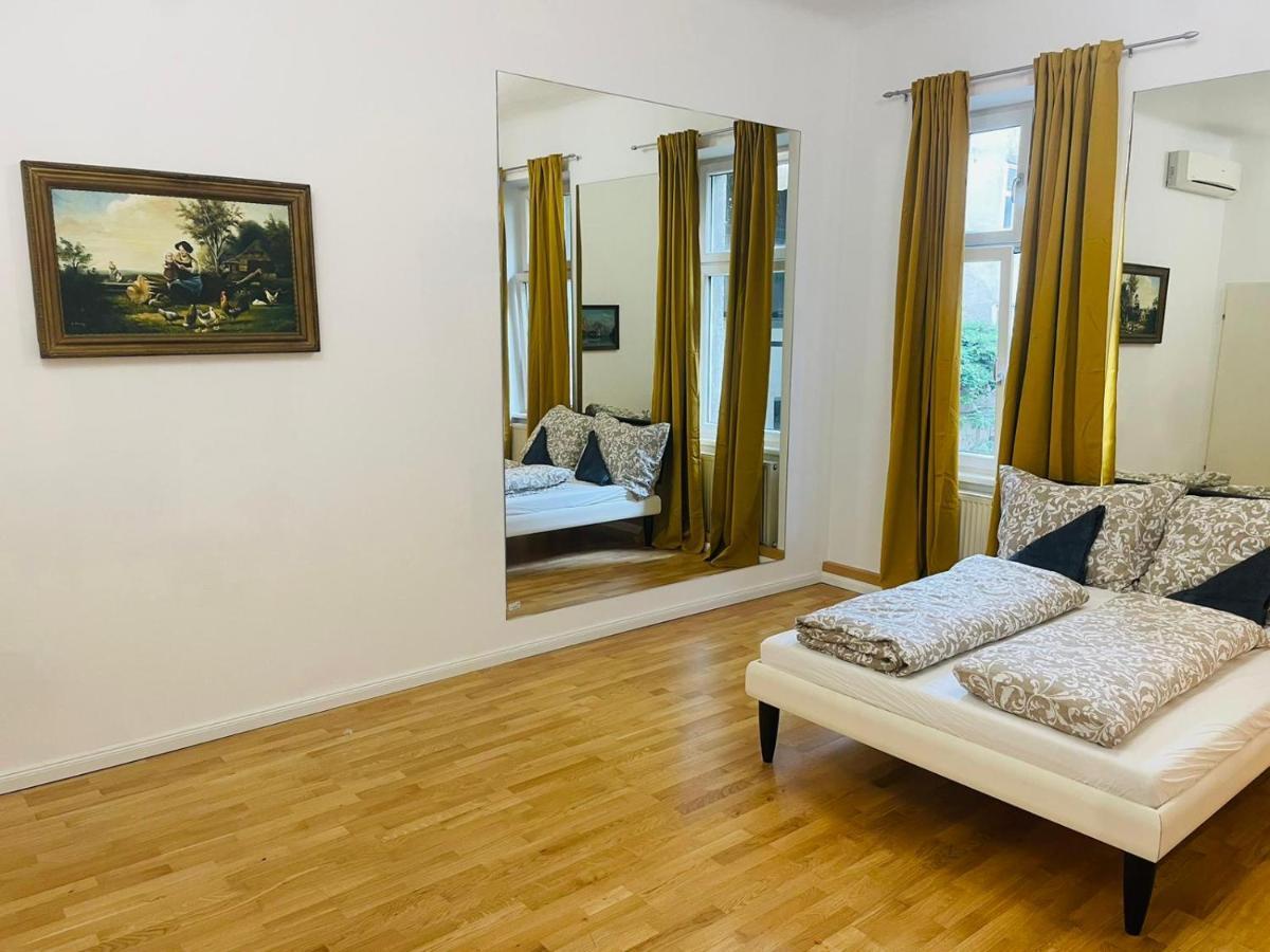 Direct Center-privat Rooms-5 Minutes Mariahilferstrasse *