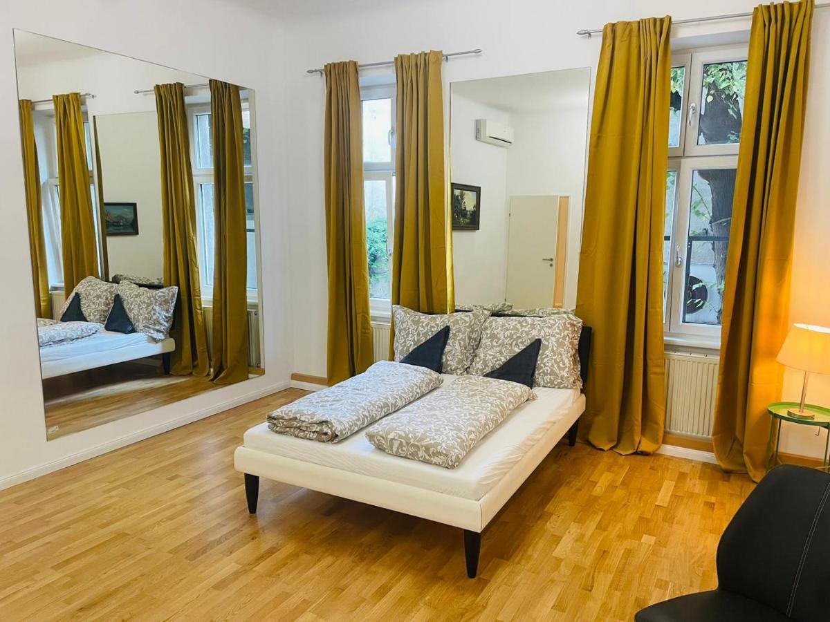 Hospedagem domiciliar Direct Center-privat Rooms-5 Minutes Mariahilferstrasse