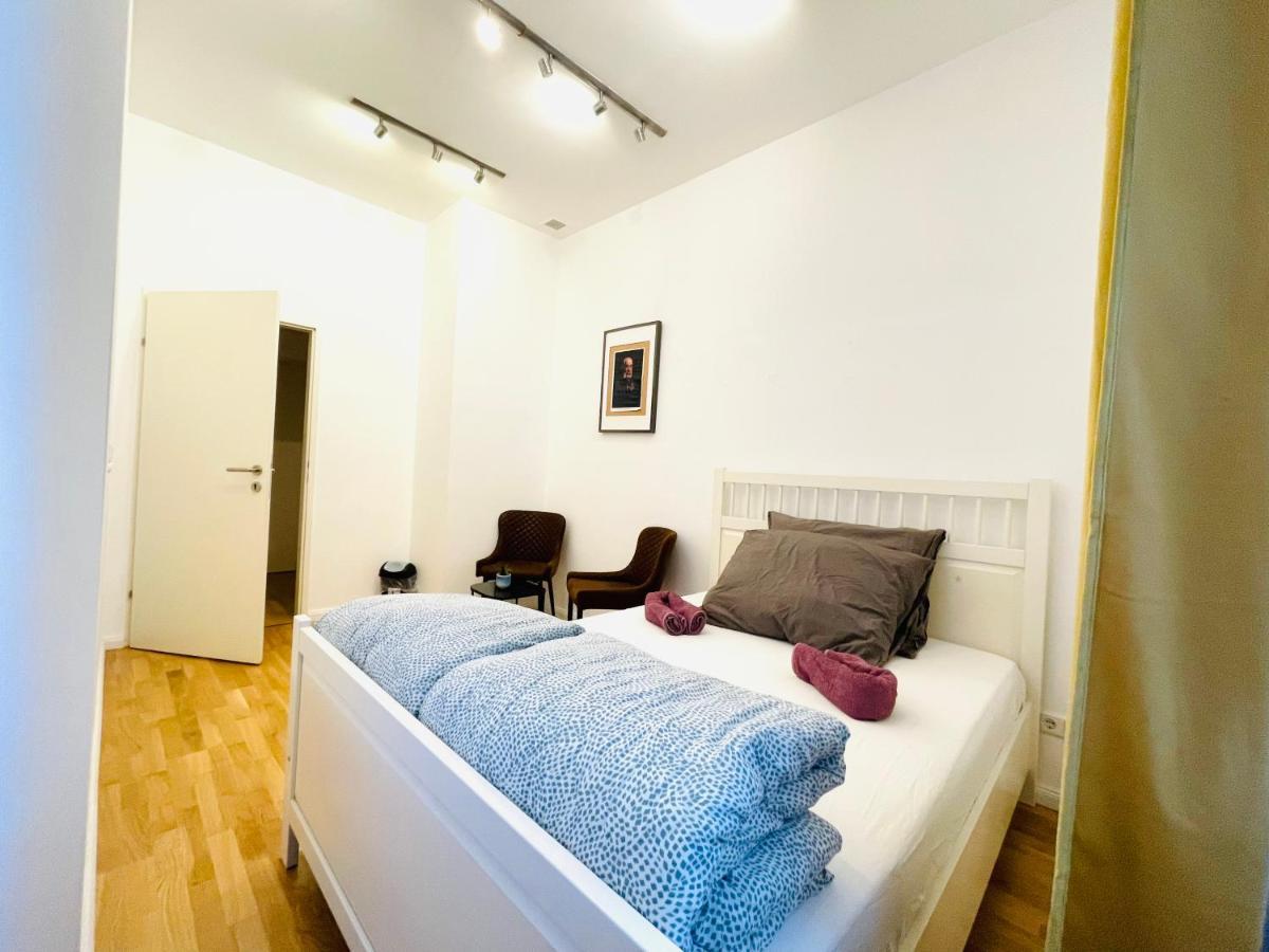 Direct Center-privat Rooms-5 Minutes Mariahilferstrasse