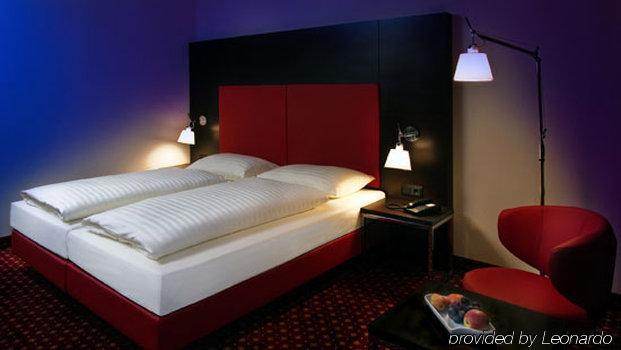 Western Amedia Hotel