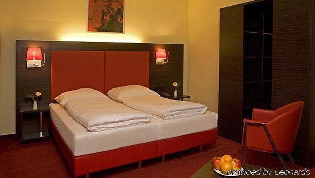 Hotel Western Amedia 4*