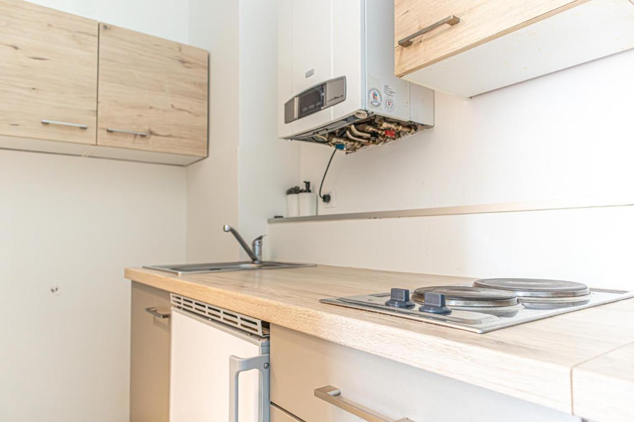 Stunning 2br Comfortable Design/great Location Apartment *