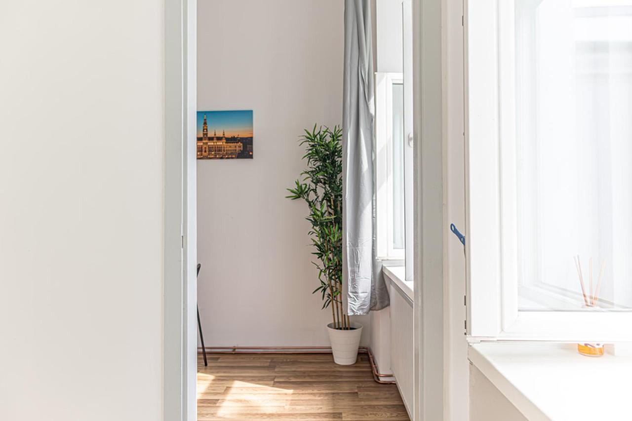 Apartment Stunning 2br Comfortable Design/great Location Wien