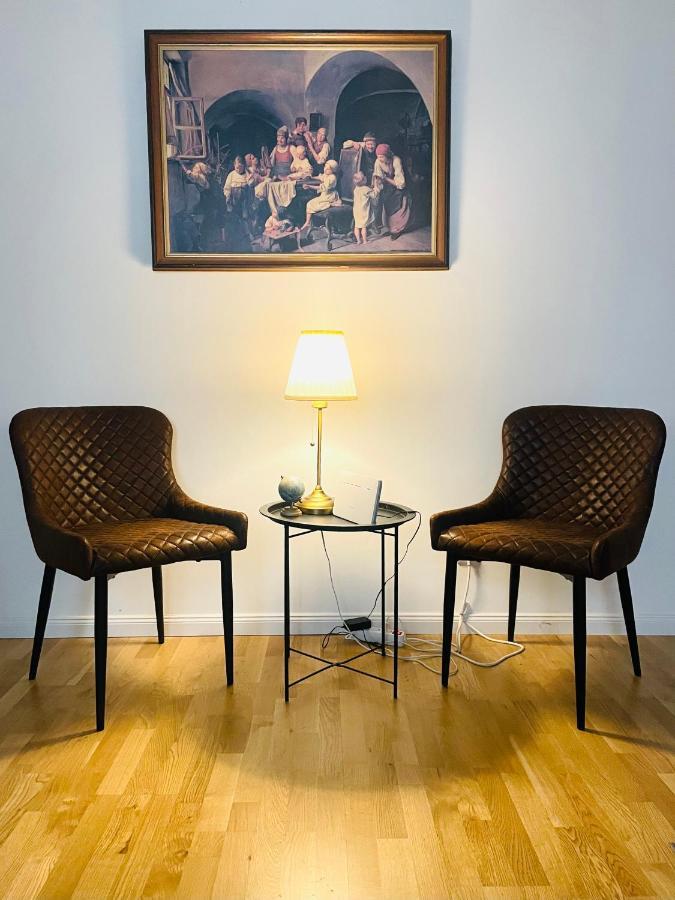Direct Center-privat Rooms-5 Minutes Mariahilferstrasse Hospedagem domiciliar *