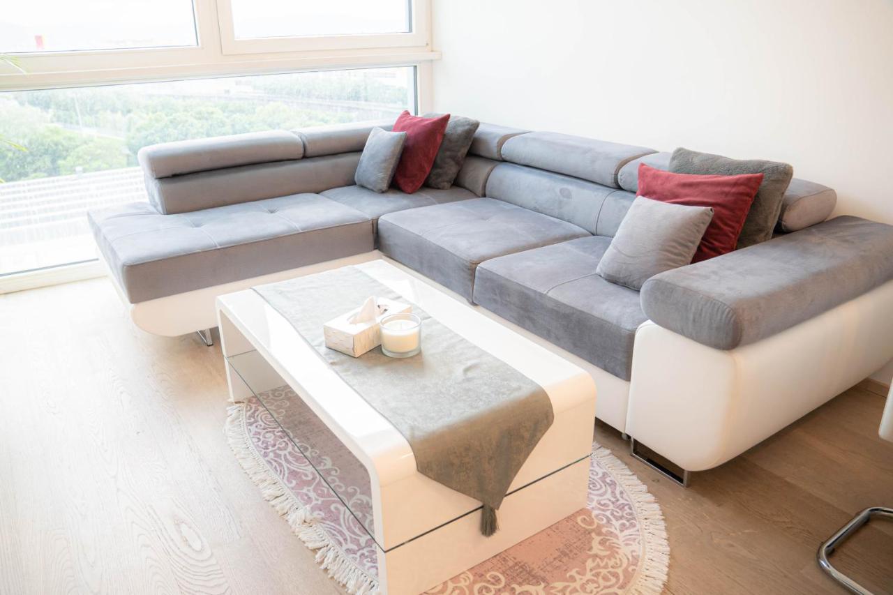 Restify10 - Skyline View - Fitness - Garge - Modern Vienna