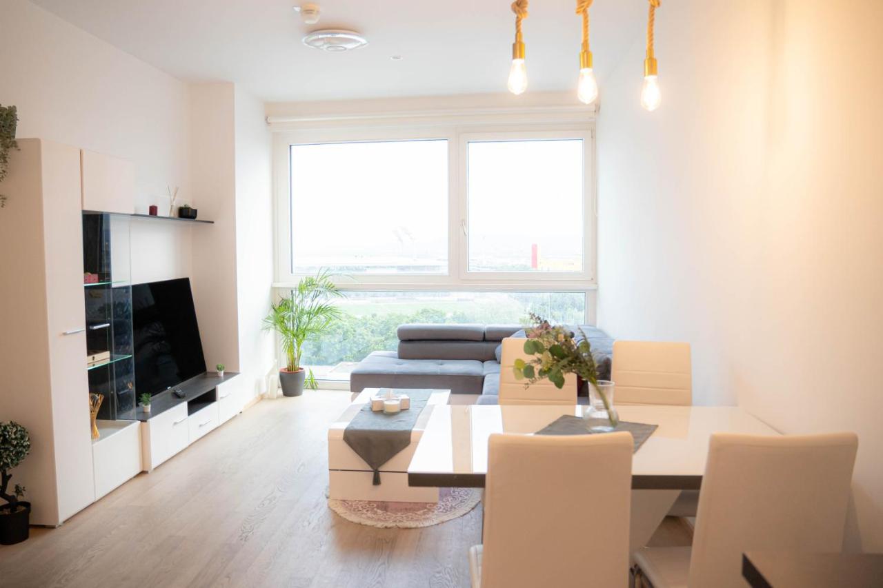 Restify10 - Skyline View - Fitness - Garge - Modern Apartment Vienna