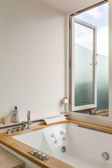 Whirlpool , Dachterrasse , Wienblick , Zwei Etagen