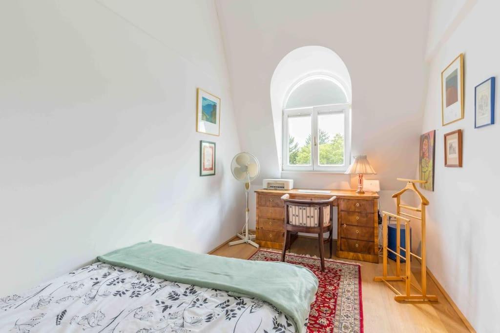 Apartment Whirlpool , Dachterrasse , Wienblick , Zwei Etagen *