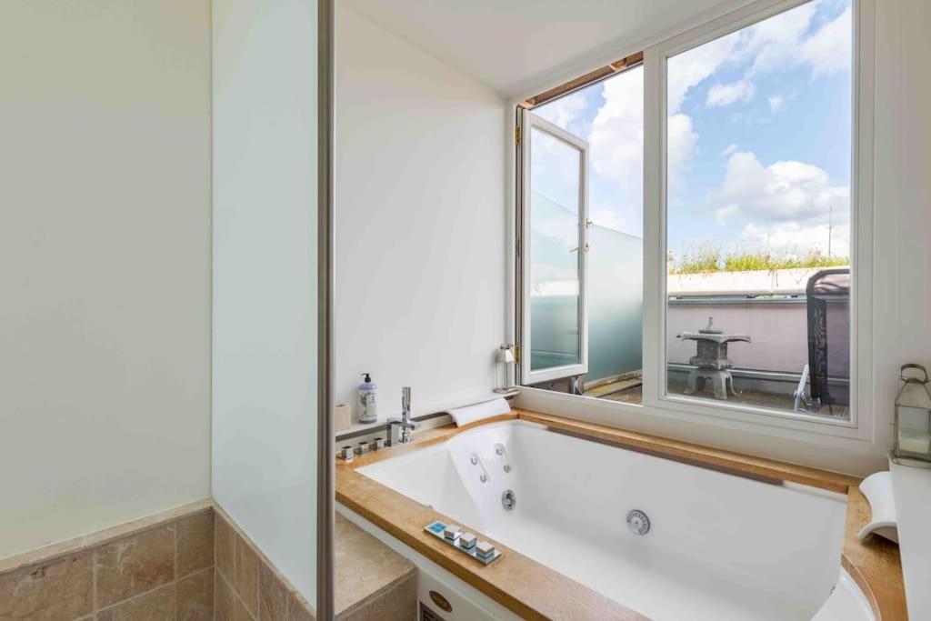 Apartment Whirlpool , Dachterrasse , Wienblick , Zwei Etagen *