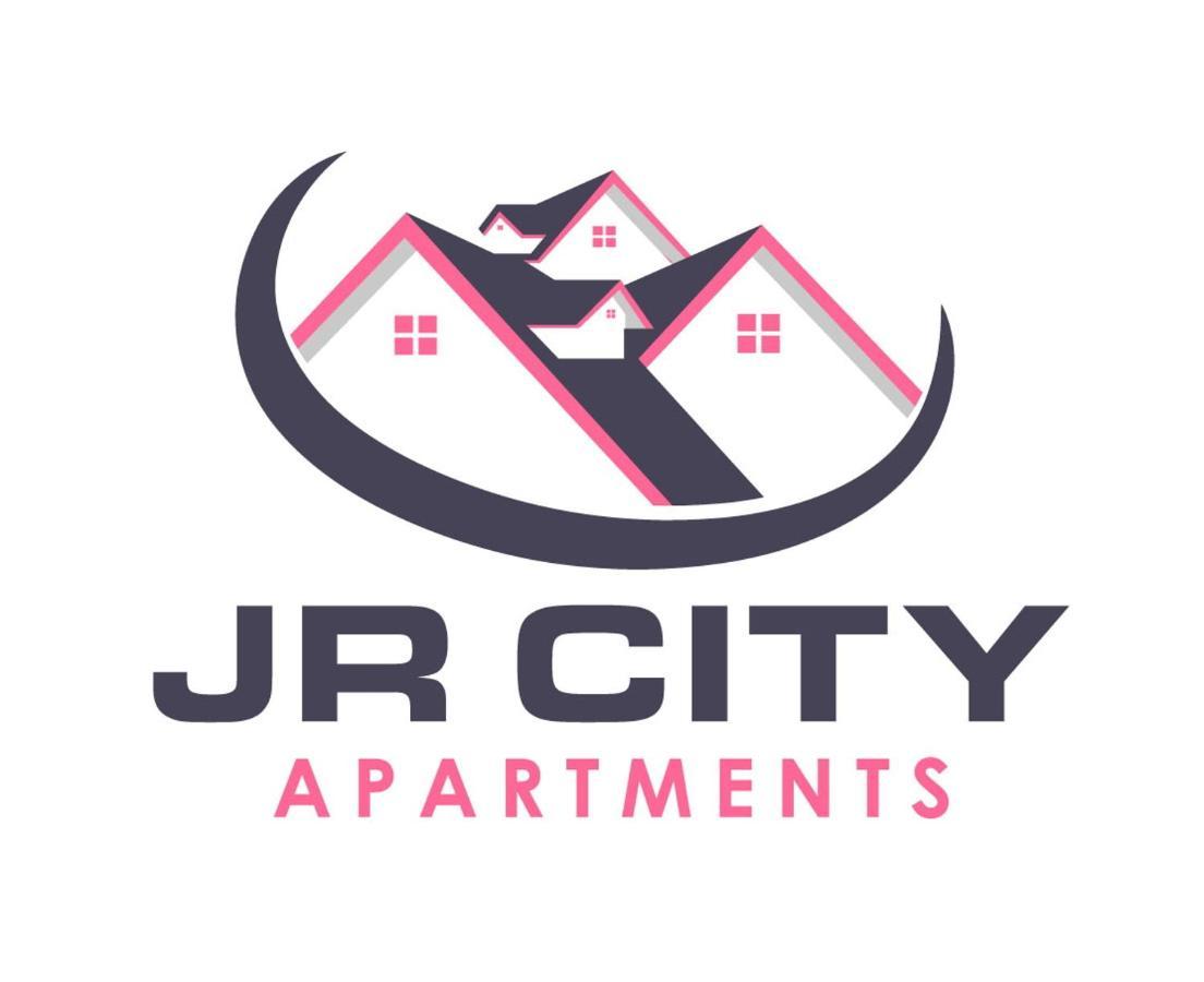 Southern Living By Jr City - Visit & Shop In Vosendorf Apartment