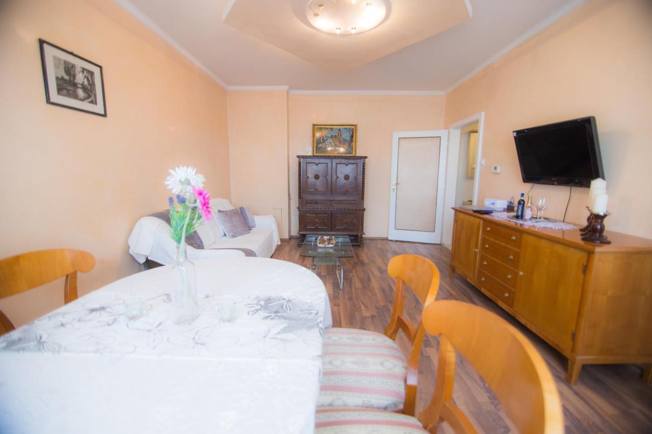 Apartment Southern Living By Jr City - Visit & Shop In Vosendorf Vienna