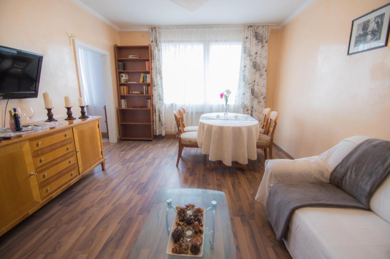 Apartment Southern Living By Jr City - Visit & Shop In Vosendorf *
