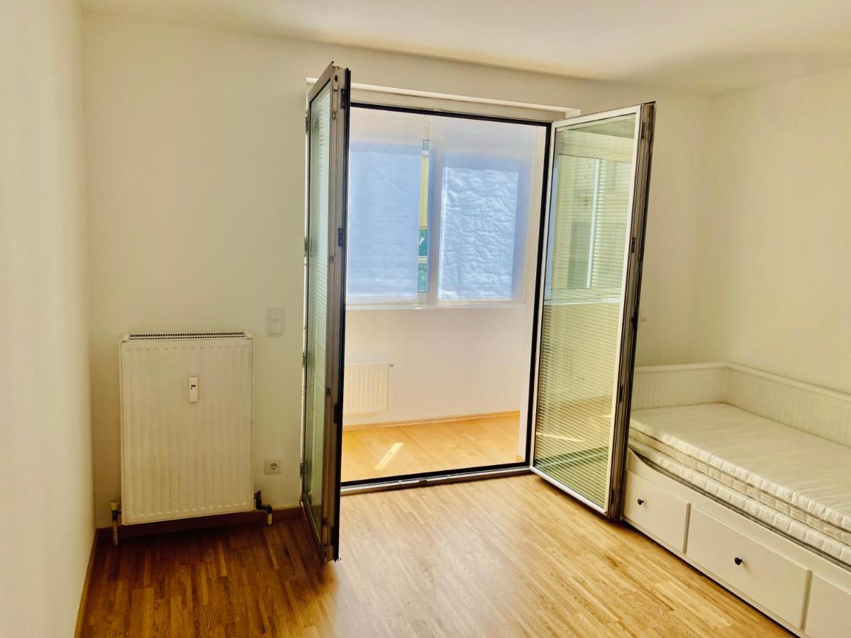 Design Station Center Apartment Wien