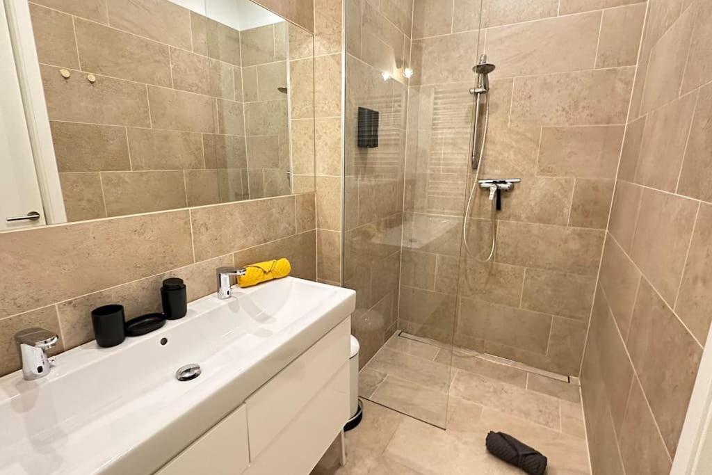 African Paradise With Jacuzzi & Sauna Wien