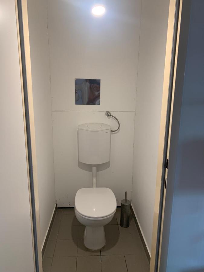 Sehr Schone 1 In Favoriten Vienna