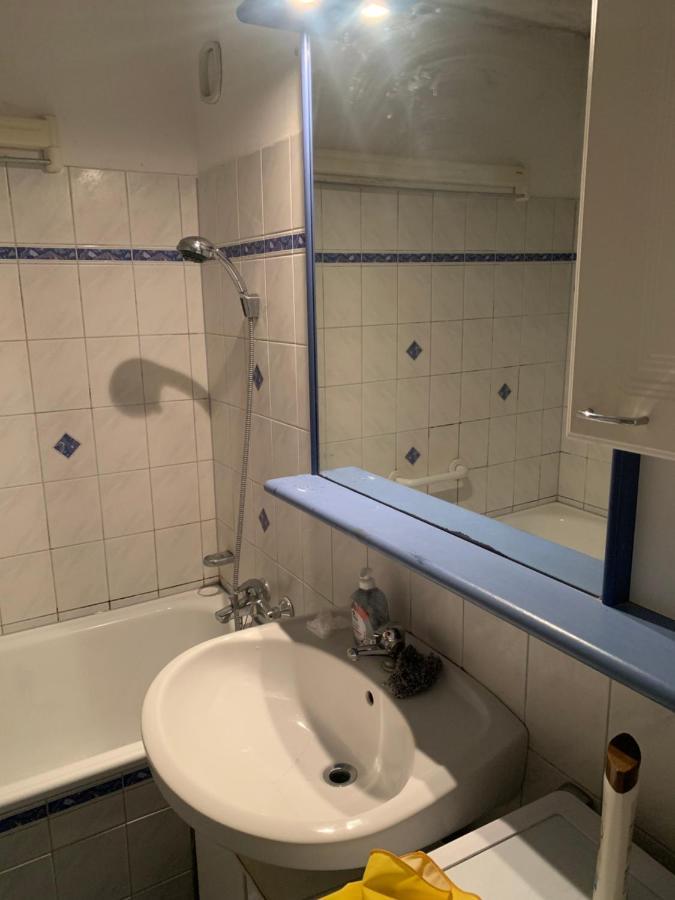 Apartment Sehr Schone 1 In Favoriten *