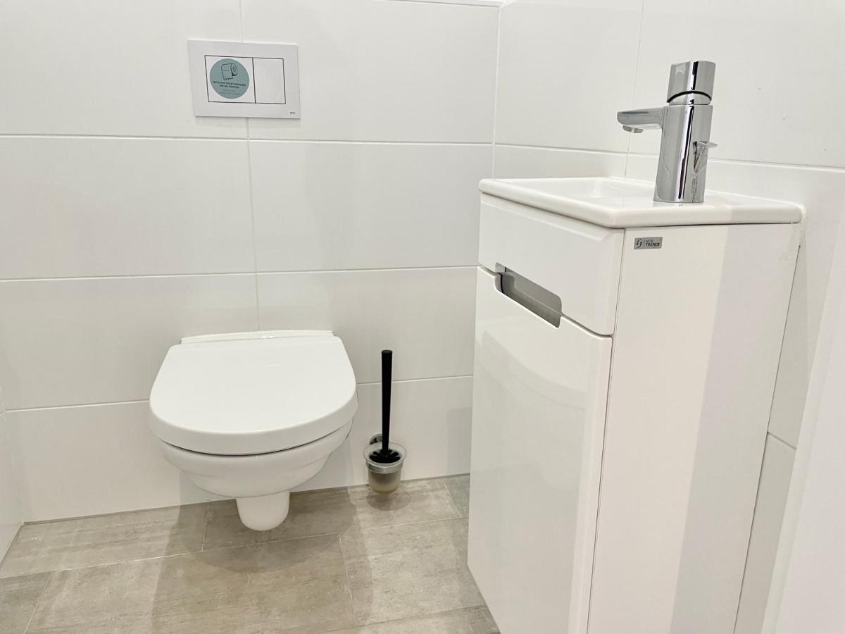 Apartment Spacious - 15 Min To Center *