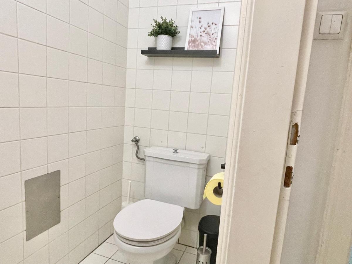 100m2 Flat With Balcony Near Mariahilferstrasse - Free Parking Apartment Vienna