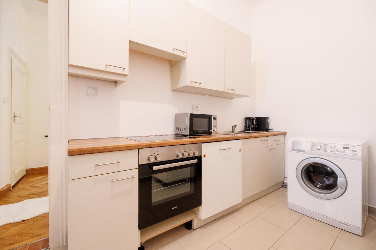 - Private Sauna Apartment Vienna