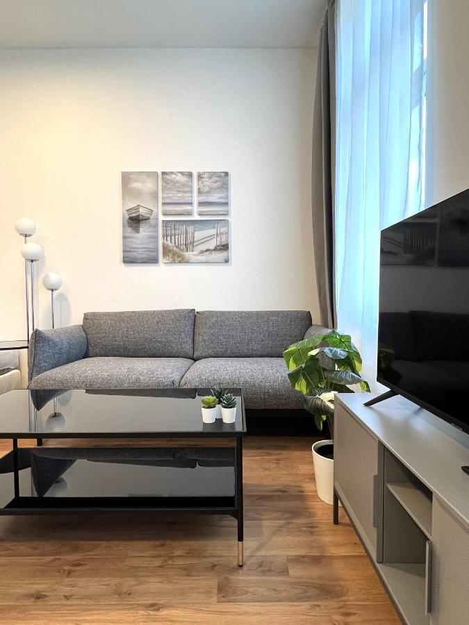 Harmony At U6-metro Apartment *