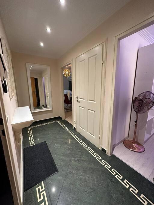 No Apartment