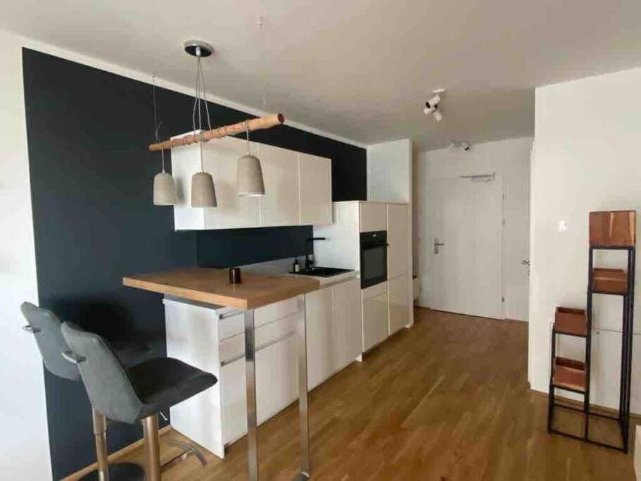 Moderne In Der Toplage Inkl. Garage Apartment *