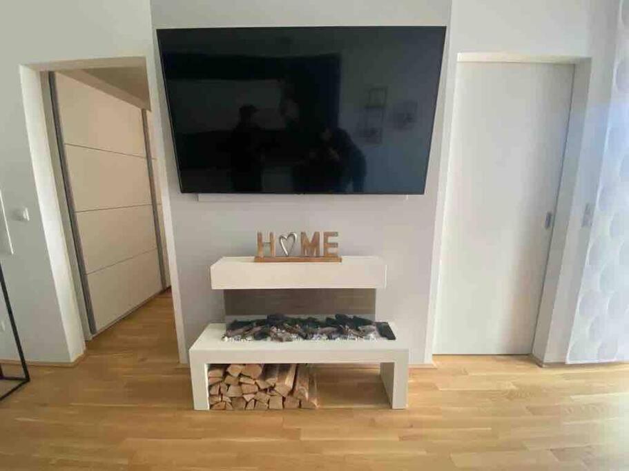 Moderne In Der Toplage Inkl. Garage Apartment