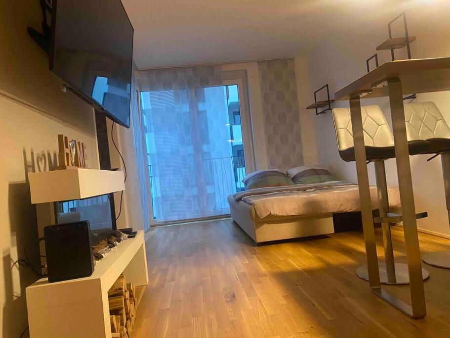 Moderne In Der Toplage Inkl. Garage Apartment