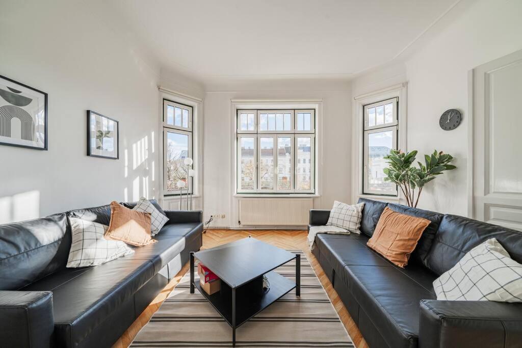 Apartment Chic #11