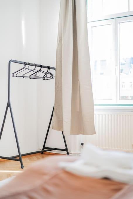 Apartment Chic #11 *