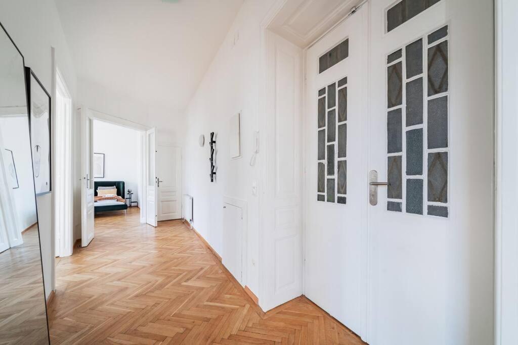 Apartment Chic #11 Vienna