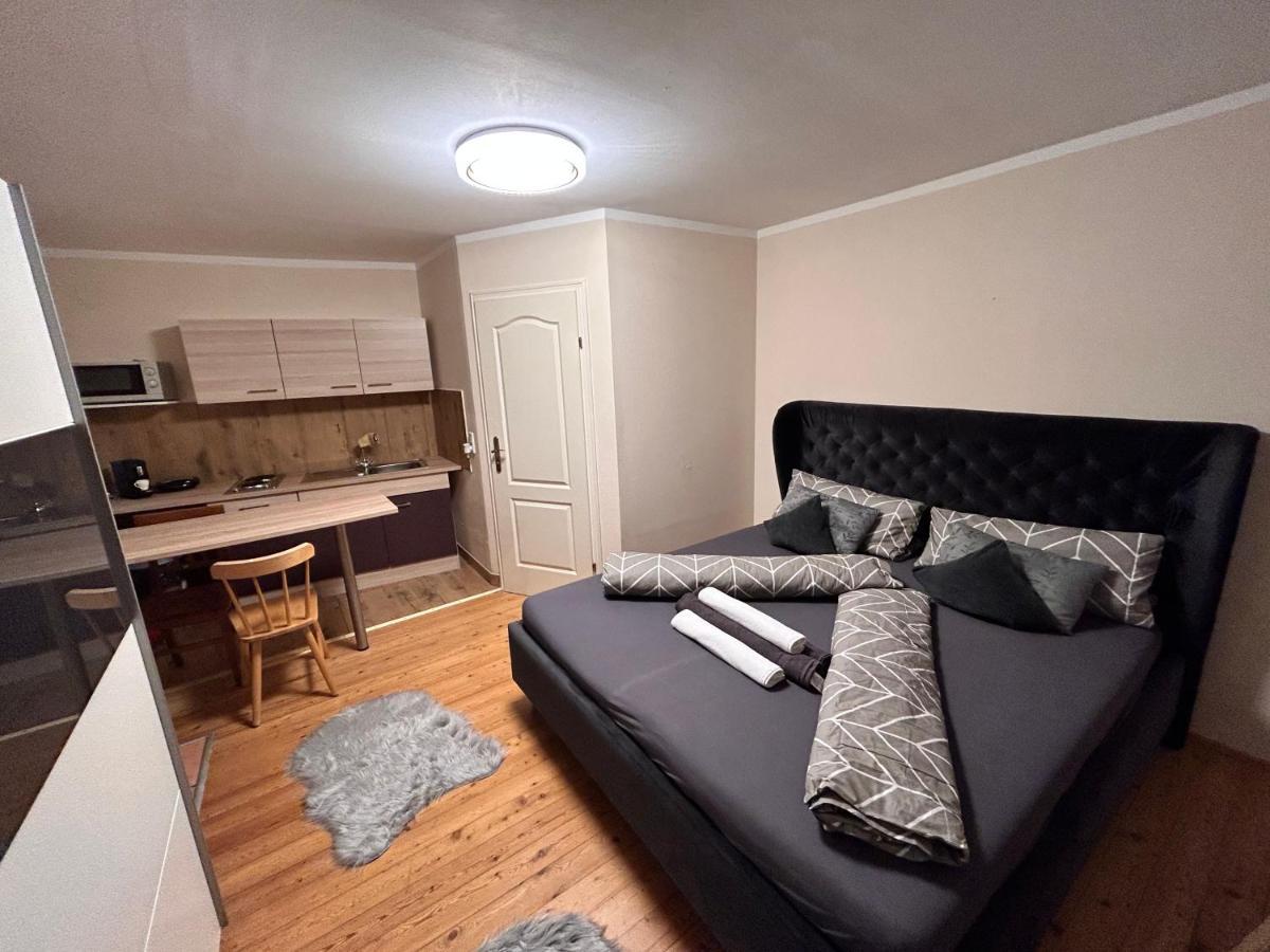 Apartment Fabio Vanessa Appartmens Next Vicinity Free Parking Garden Umgebung