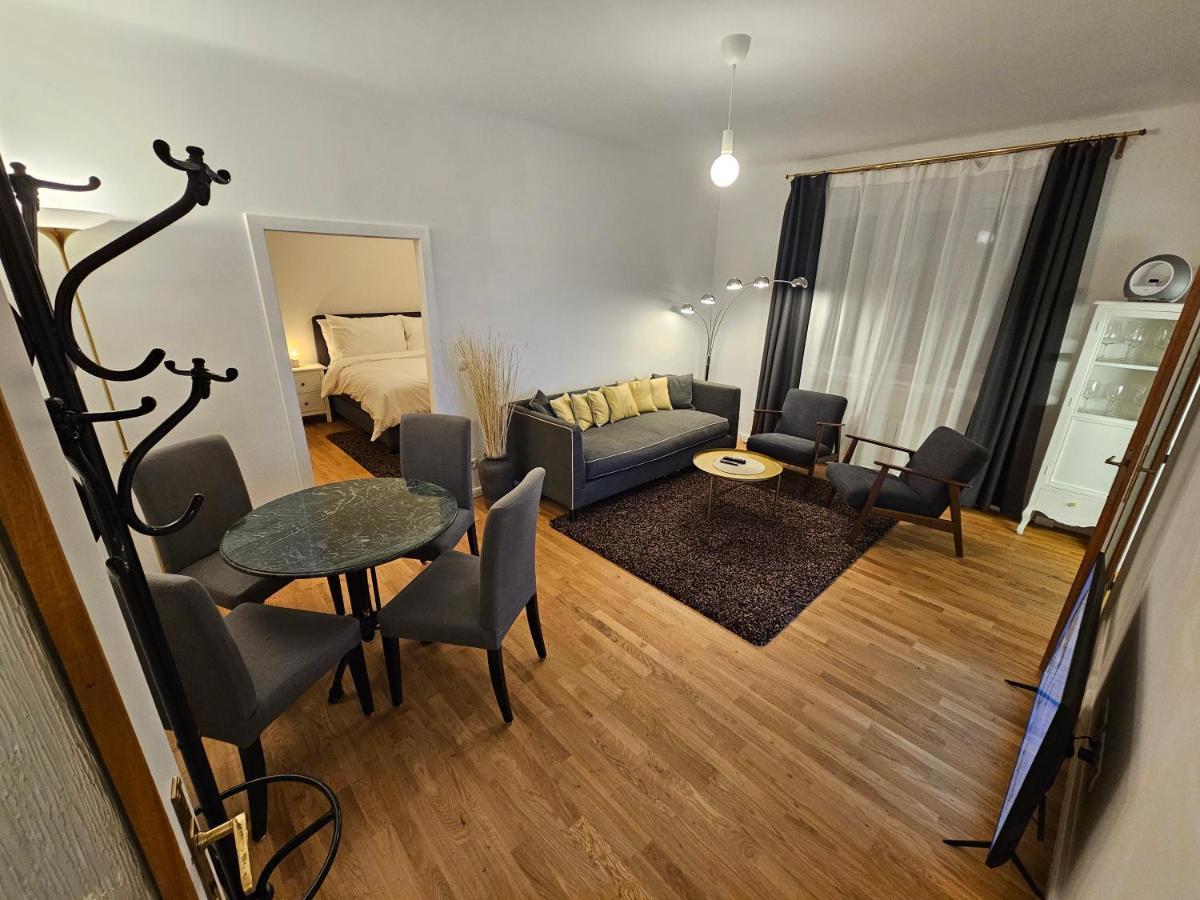 Yuki's Place - Design - Trade Fair - Wu Campus - Downtown - Subway Viena