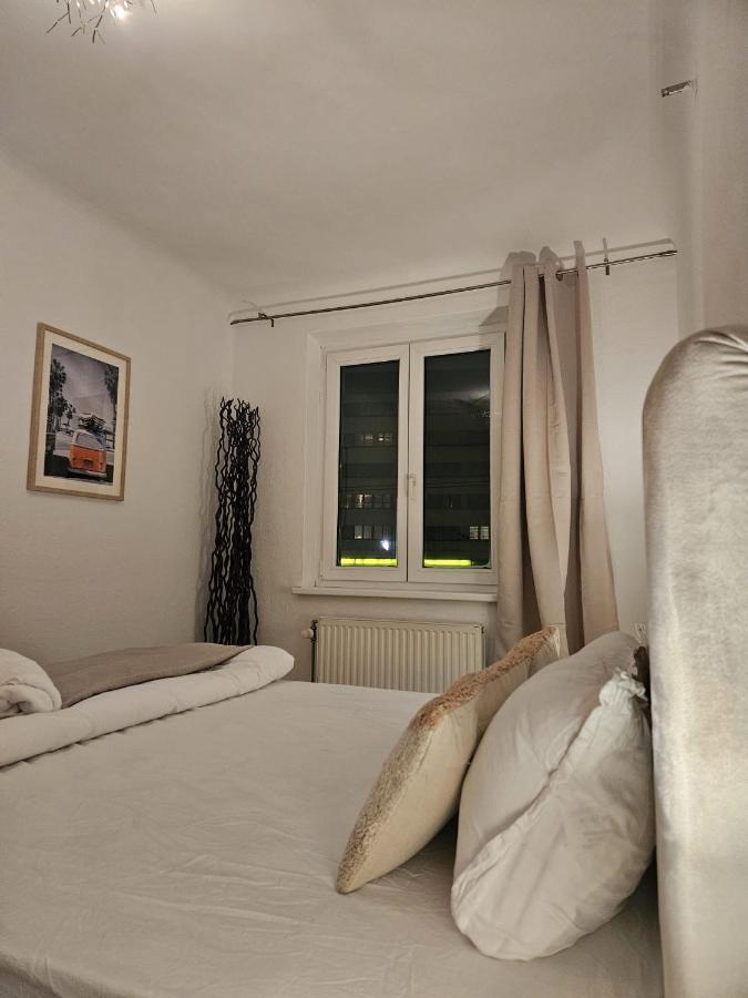 Omega 6 Min To Center Apartment *