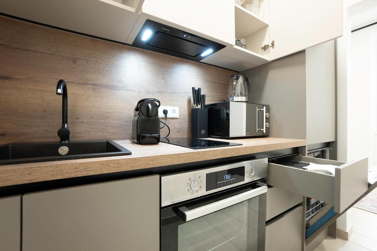 Modern With A Balcony Near Belvedere * Vienna