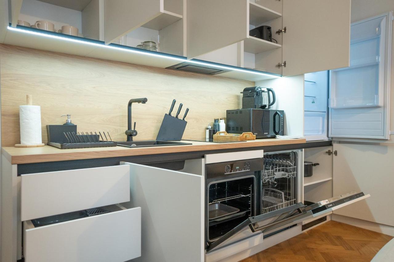 Brand-new 2-room In A Location Apartamento *