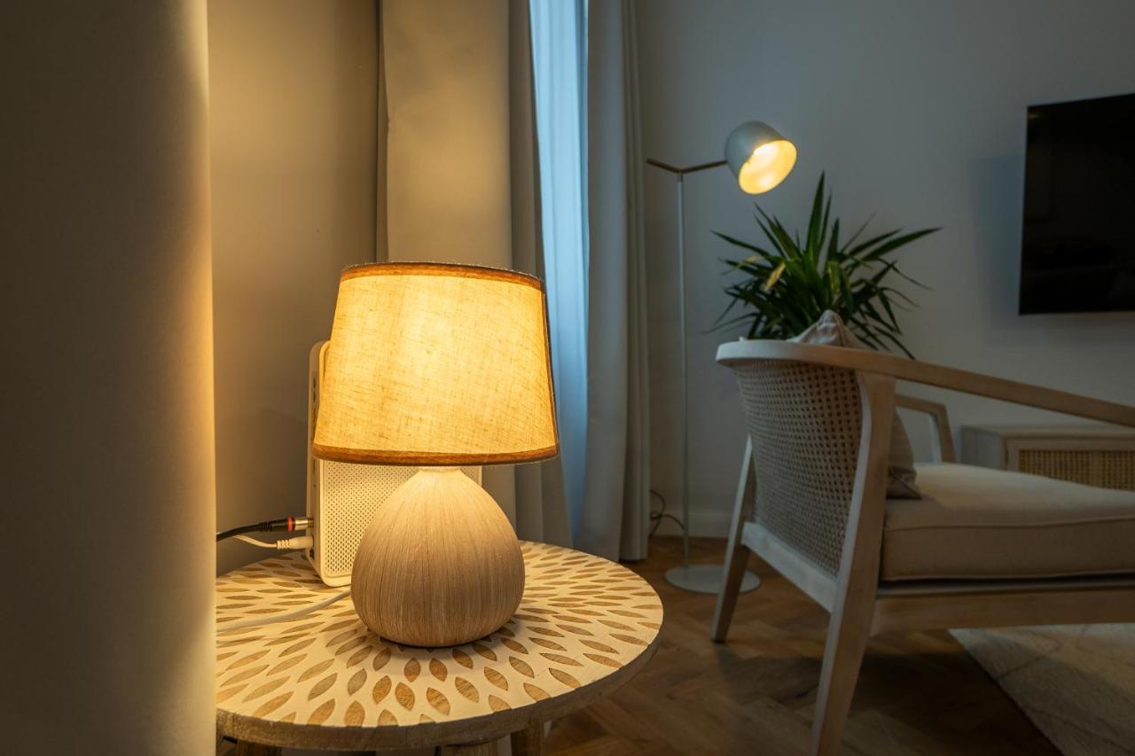 Brand-new 2-room In A Location Apartamento