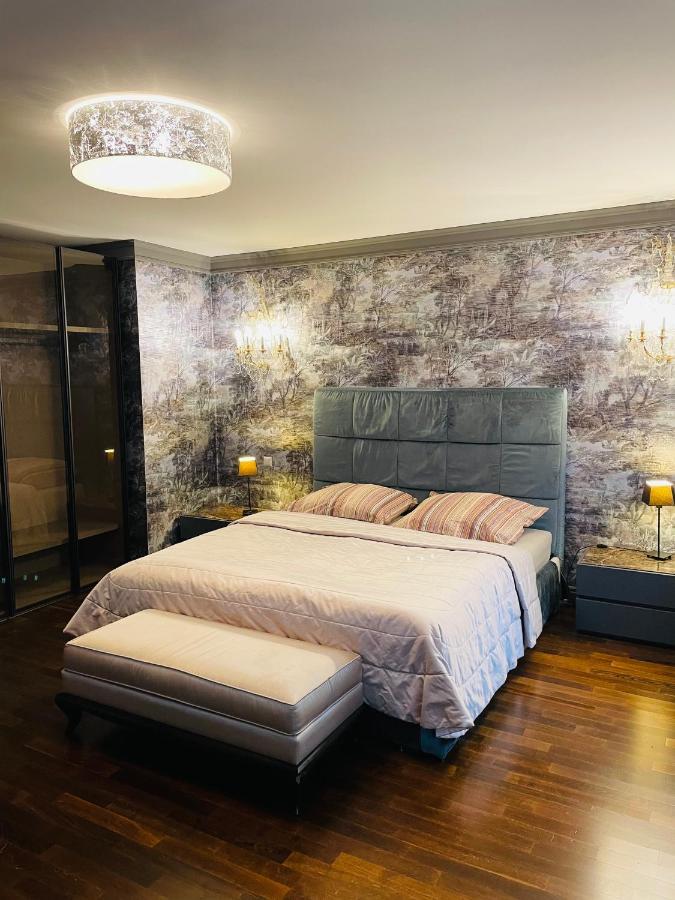 Luxury In The Heart Of Apartment