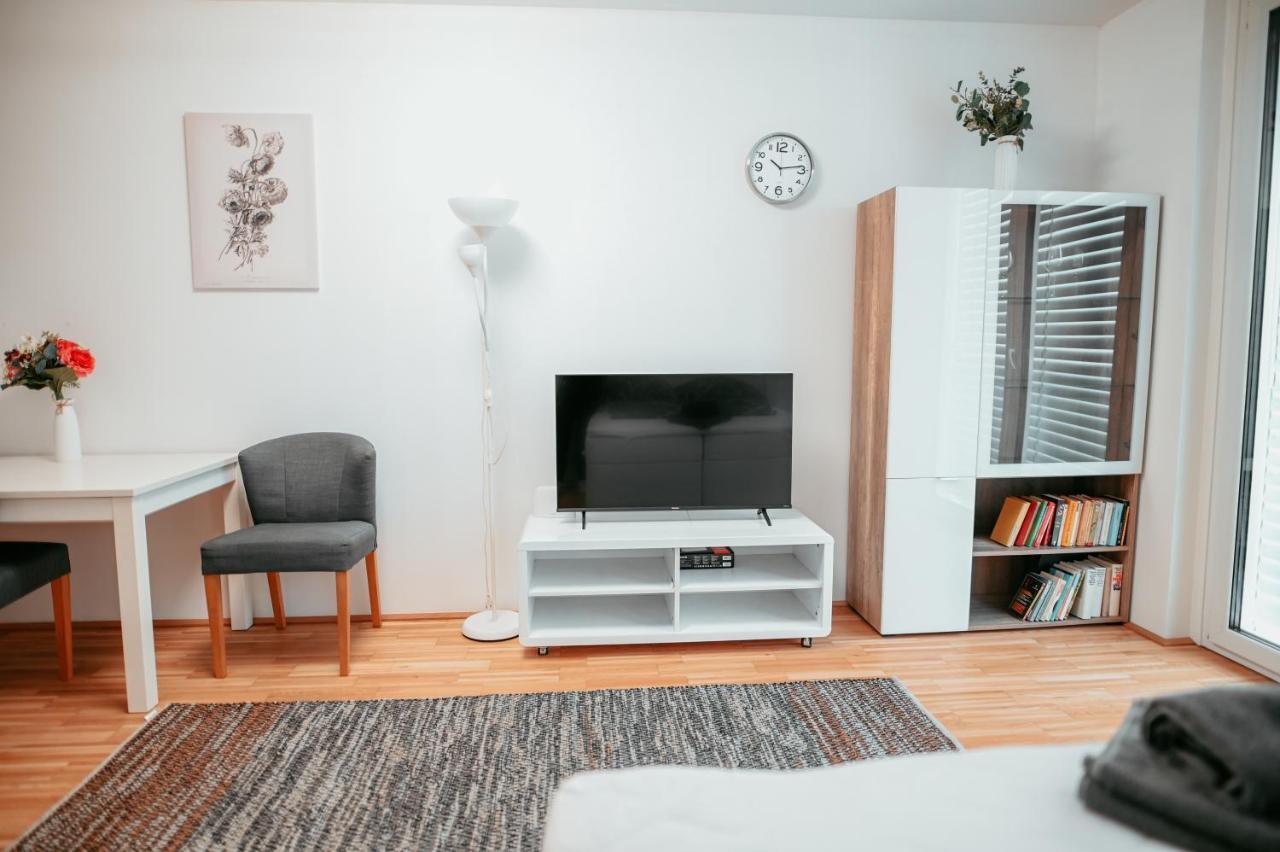 Danube 45 Apartment *