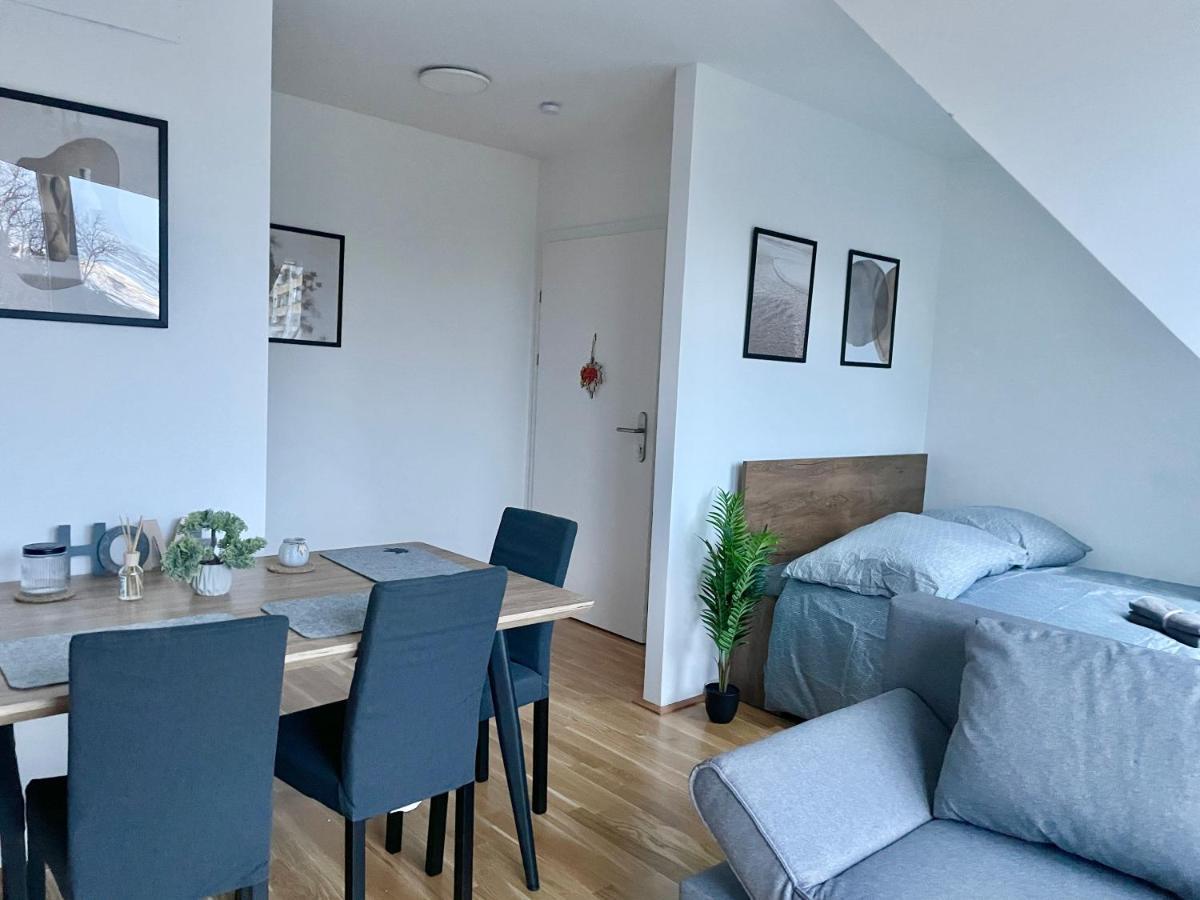 Modern Rooftop With Balcony - Free Parking Vienna