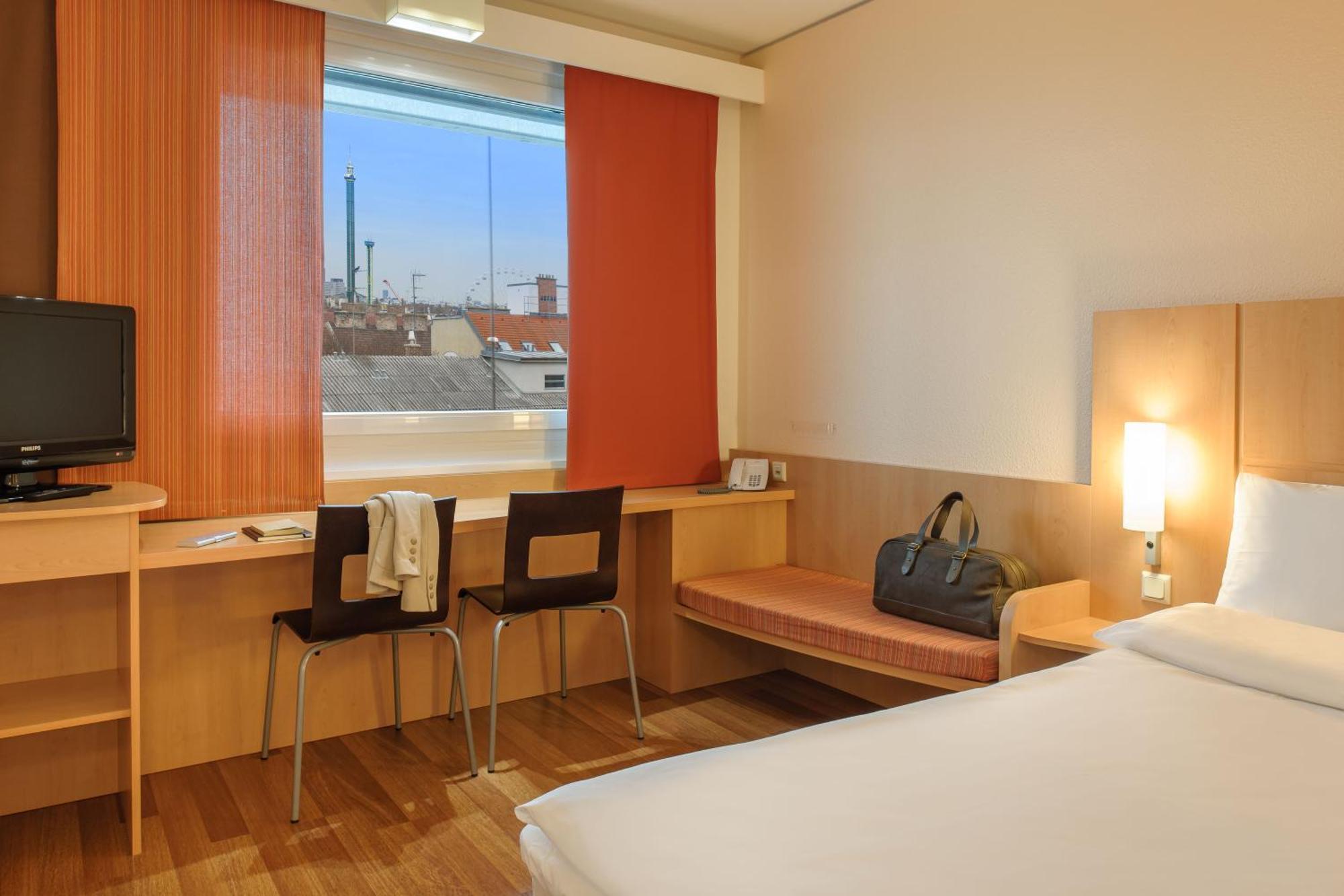 Ibis Messe 3*