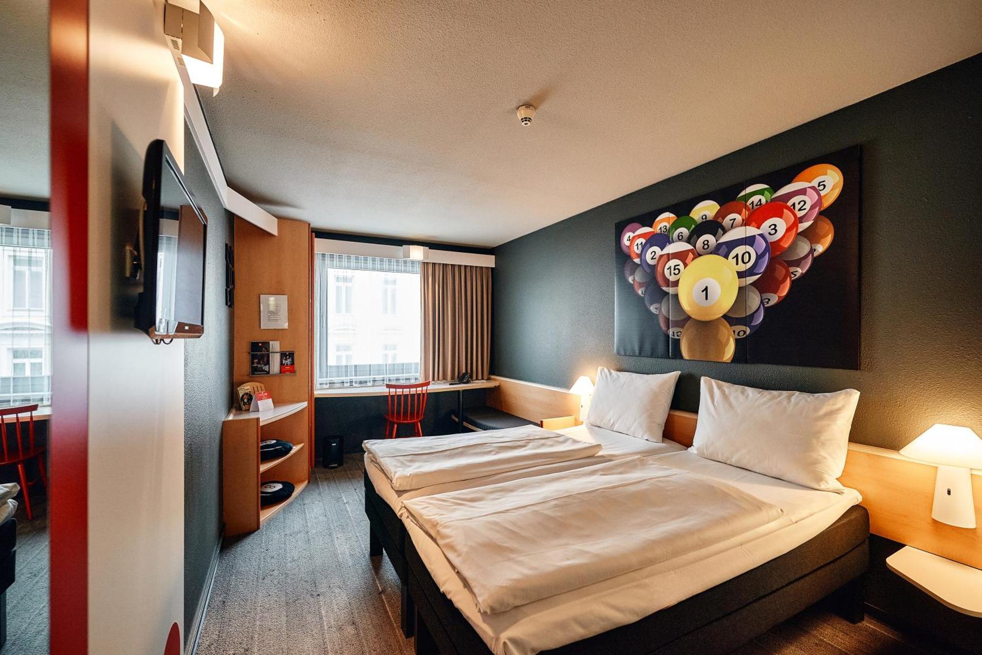 Ibis Hotel 3*