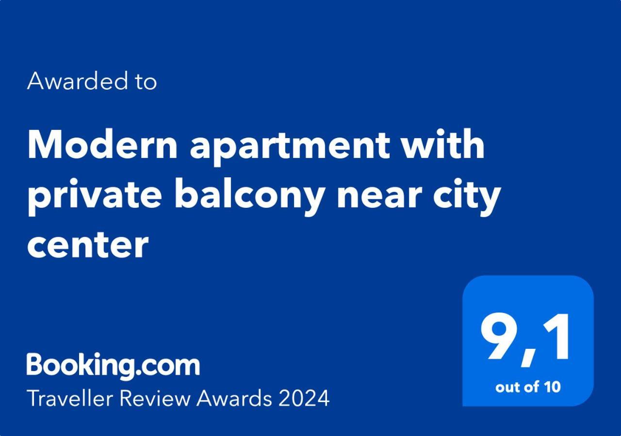 Modern With Private Balcony Near City Center Apartment