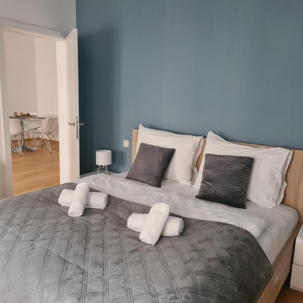 New Design Penthouse And Apartment Wien
