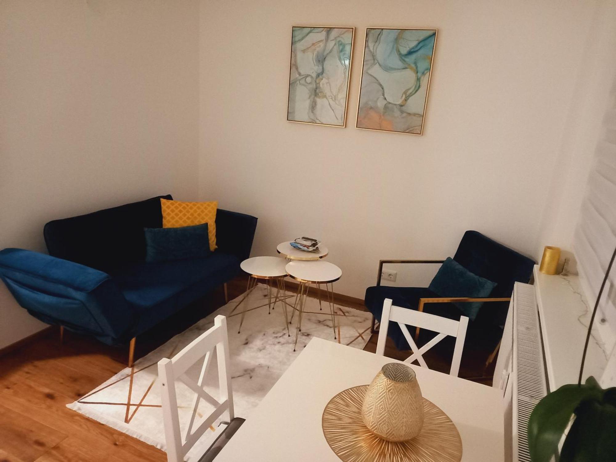 Lauro Apartment *