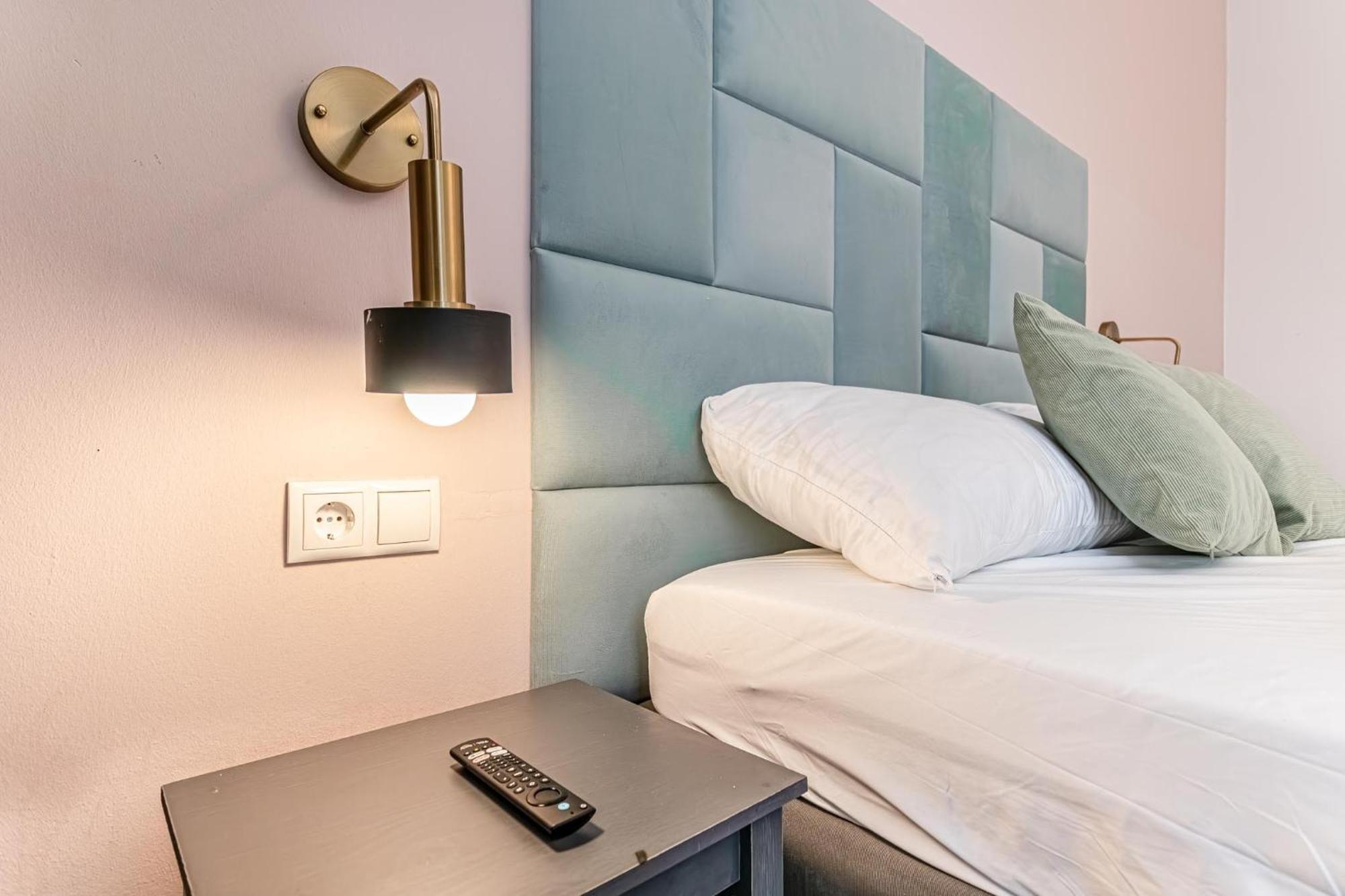 Queen Bed Near Westbahnhof