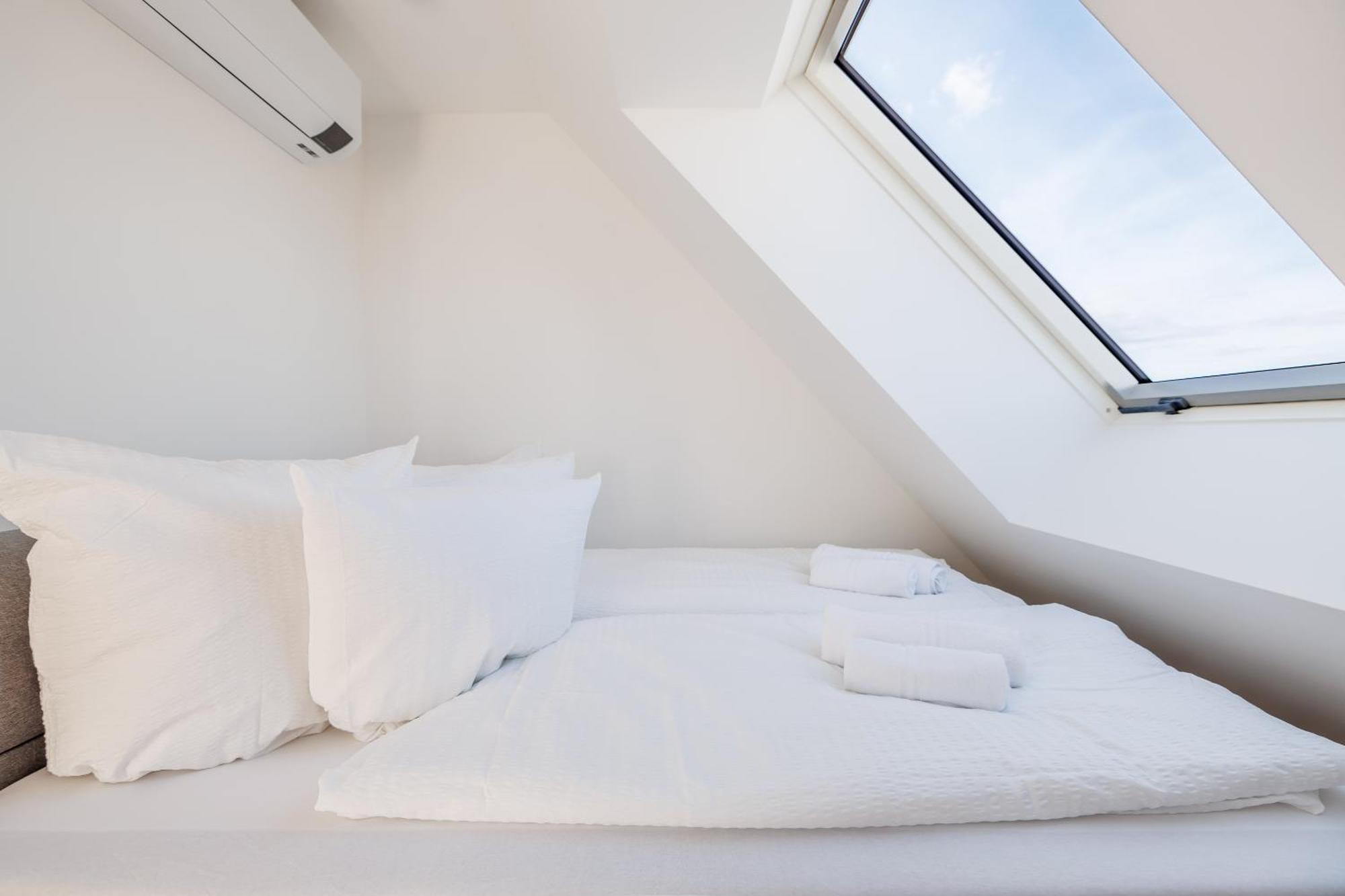 Symphony 38 - Modern Loft With Terrace And Grill In Location *