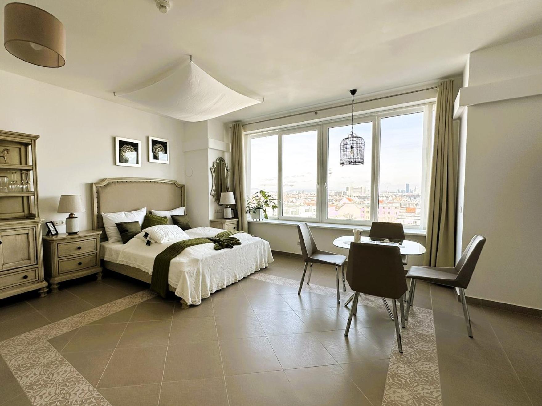 Apartment Panorama *