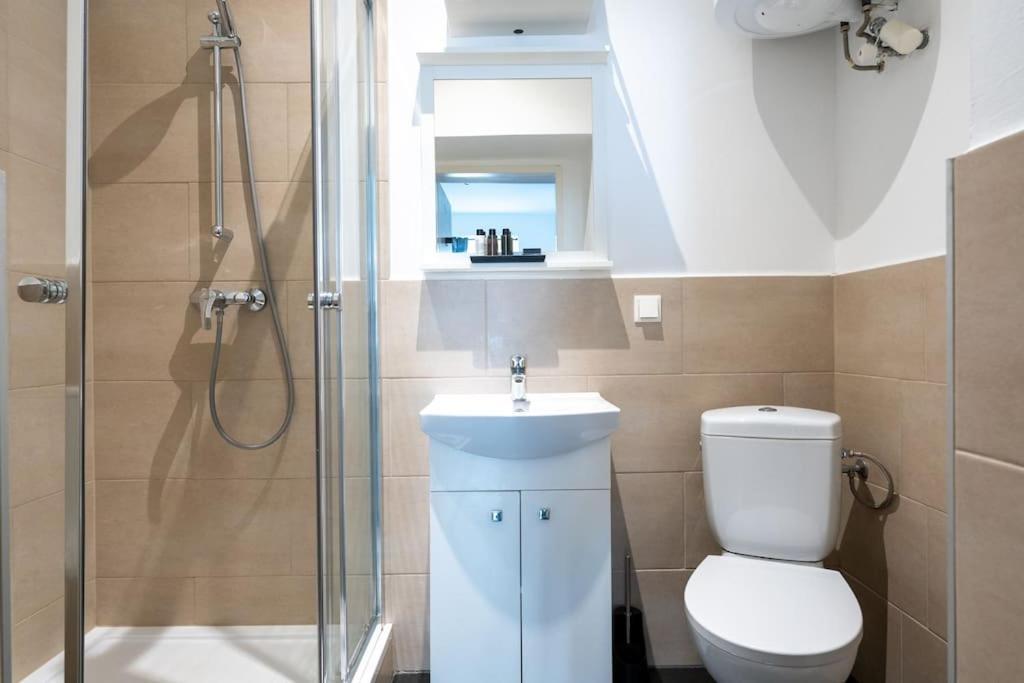 Apartment Chic By Center By Hm